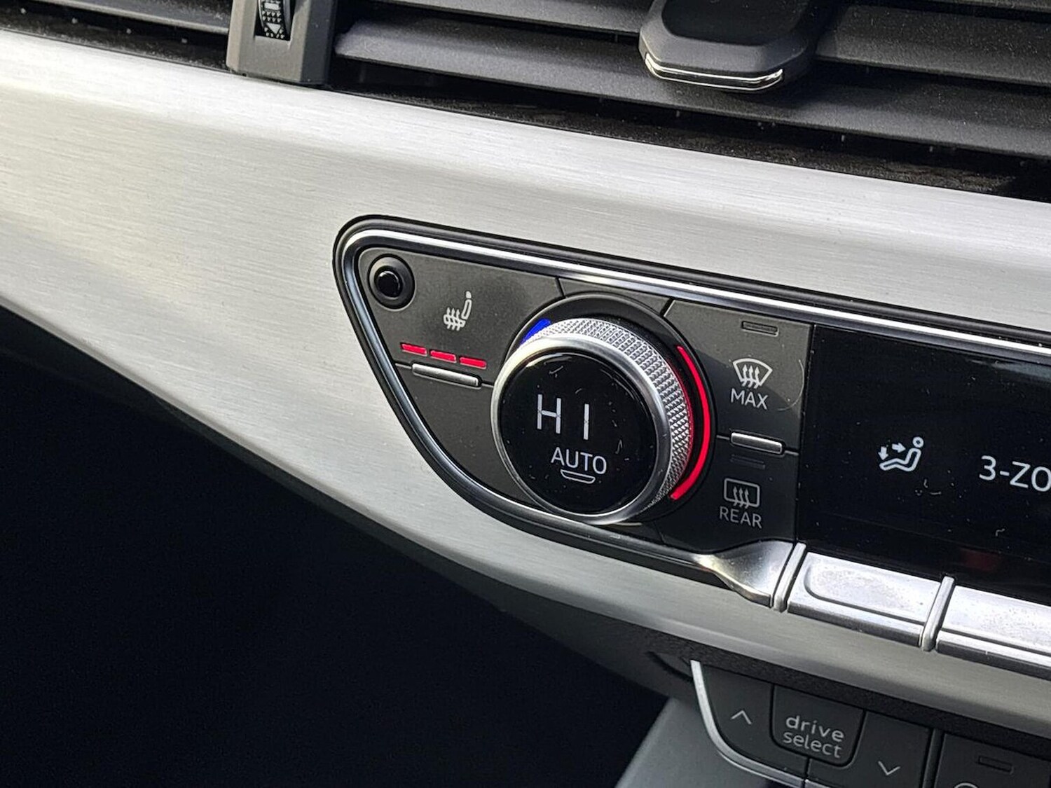 Used Audi A4 2023 for sale - 77567730: Photo 25