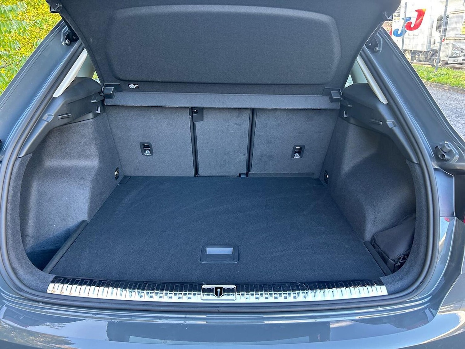 Used Audi Q3 2024 for sale - 76407449: Photo 17