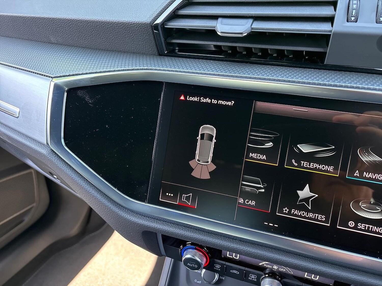 Used Audi Q3 2025 for sale - 77492395: Photo 23