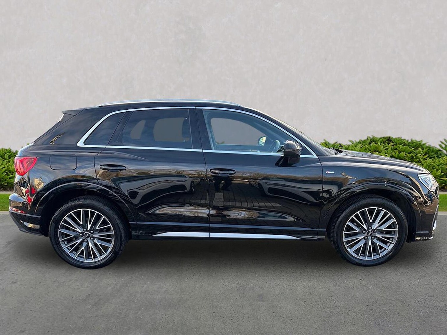 Used Audi Q3 2024 for sale - 76611587: Photo 3