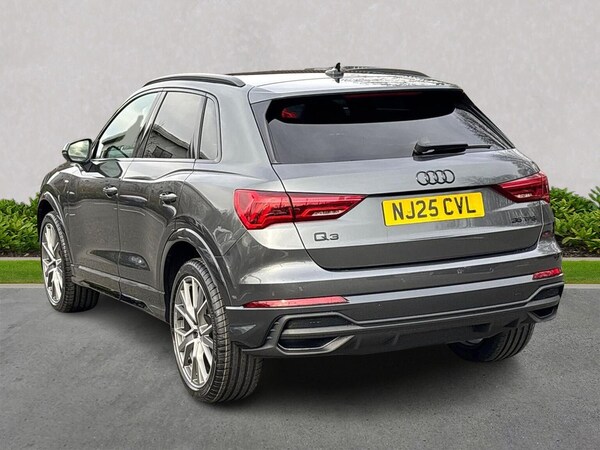 Used Audi Q3 2025 for sale - 75437341: Photo 2