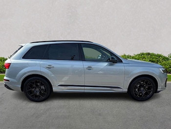 Used Audi Q7 2025 for sale - 75469944: Photo