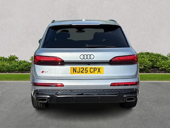 Used Audi Q7 2025 for sale - 75469944: Photo