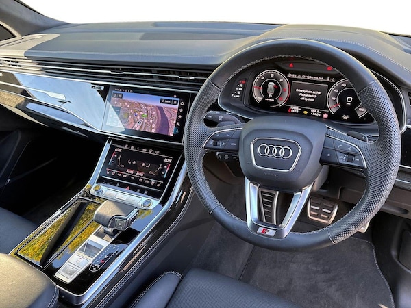 Used Audi Q8 2025 for sale - 76257821: Photo 8