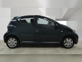 Used Toyota AYGO 2011 for sale - 79412688: Photo