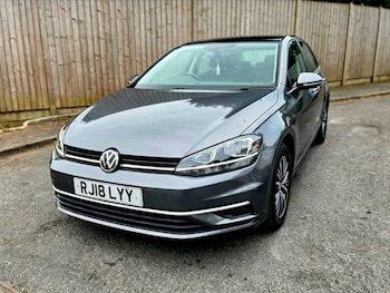 Used Volkswagen Golf 2018 for sale - 79412988: Photo