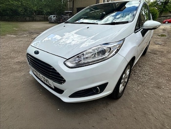 Used Ford Fiesta 2015 for sale - 79412761: Photo
