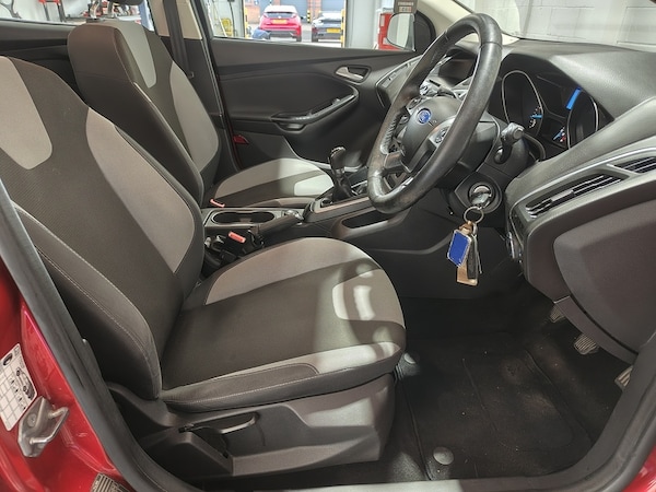 Used Ford Focus 2013 for sale - 76245590: Photo 28