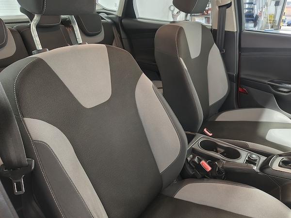 Used Ford Focus 2013 for sale - 76245590: Photo 29