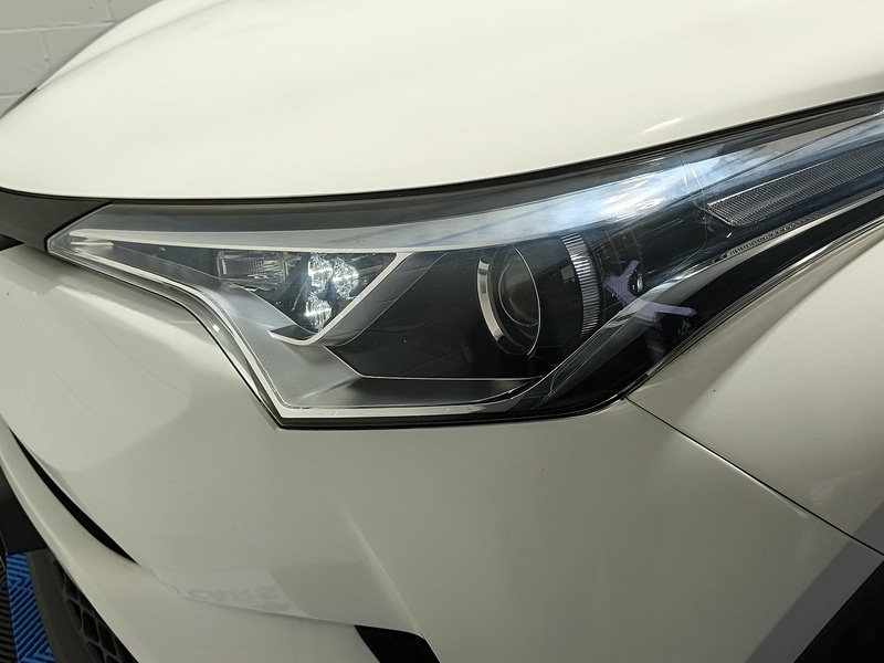 Used Toyota C-HR 2019 for sale - 77617844: Photo 12