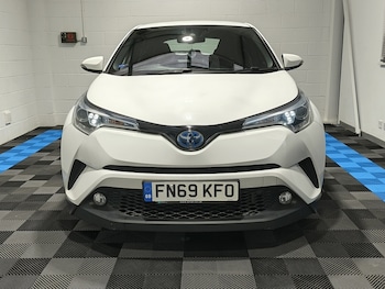 Used Toyota C-HR 2019 for sale - 77617844: Photo
