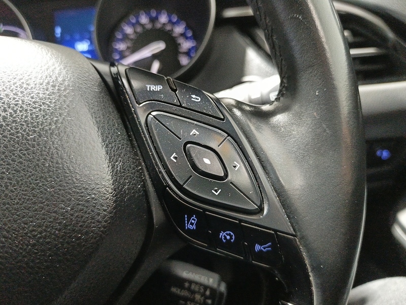 Used Toyota C-HR 2019 for sale - 77617844: Photo 41