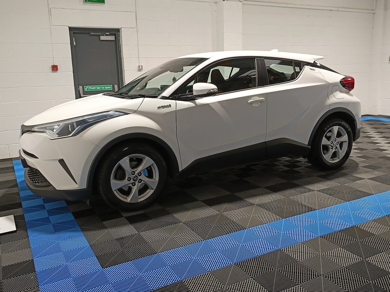Used Toyota C-HR 2019 for sale - 77617844: Photo 5