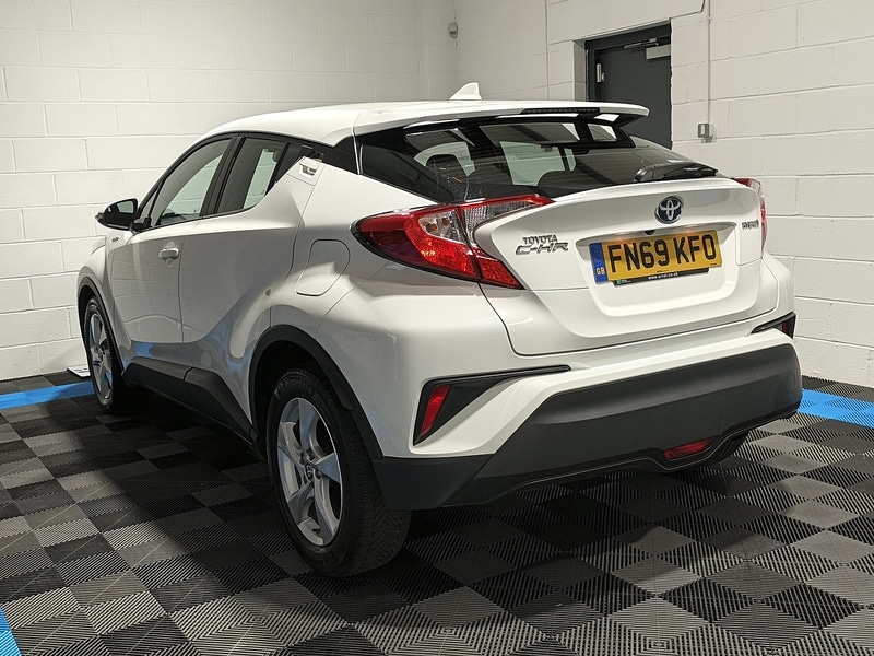 Used Toyota C-HR 2019 for sale - 77617844: Photo 6