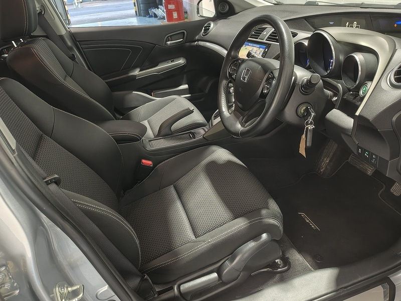 Used Honda Civic 2017 for sale - 76798874: Photo 28