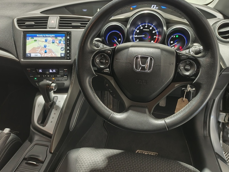 Used Honda Civic 2017 for sale - 76798874: Photo 32