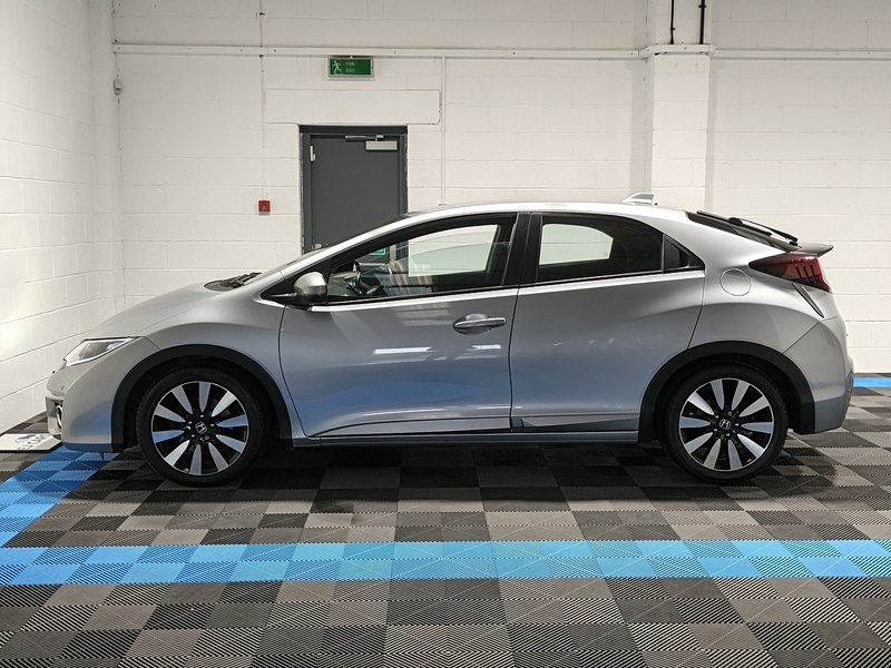 Used Honda Civic 2017 for sale - 76798874: Photo 5