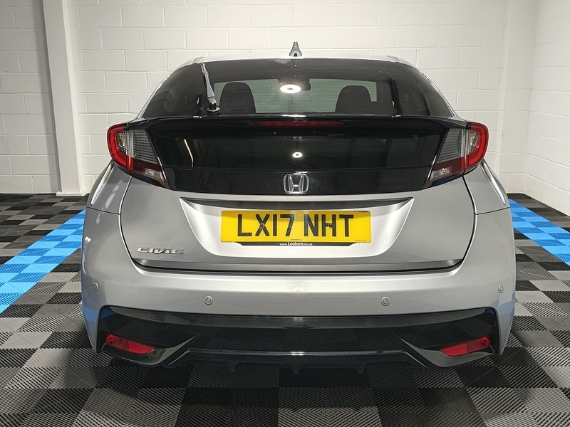 Used Honda Civic 2017 for sale - 76798874: Photo 7