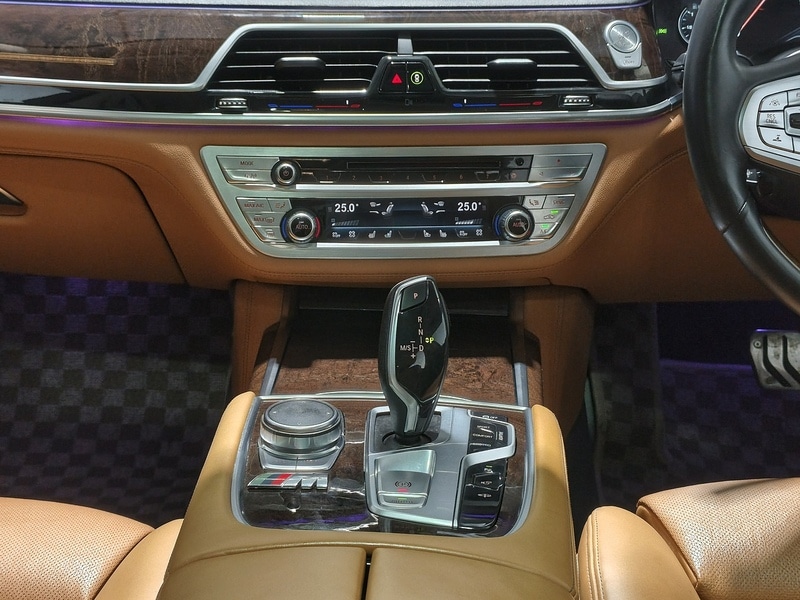 Used BMW 7 Series 2025 for sale - 77094475: Photo 32