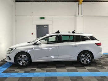 Used Renault Megane 2021 for sale - 78714377: Photo