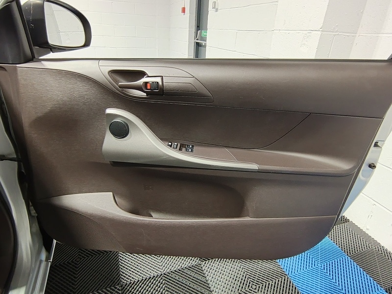 Used Toyota IQ 2009 for sale - 76272667: Photo 19