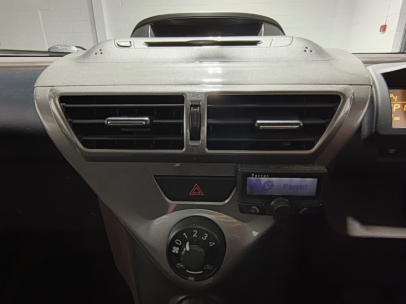 Used Toyota IQ 2009 for sale - 76272667: Photo 21