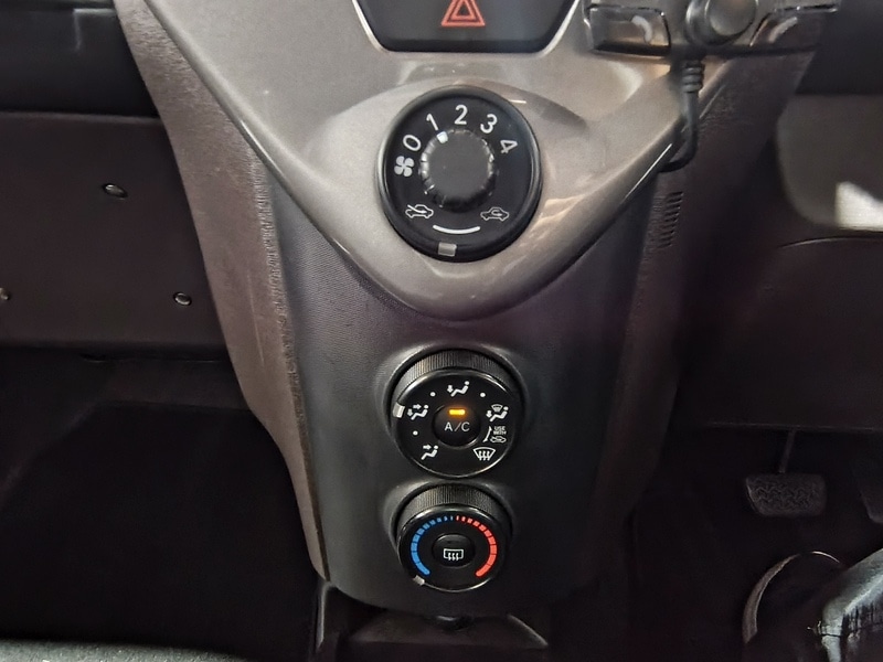 Used Toyota IQ 2009 for sale - 76272667: Photo 22