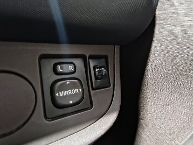 Used Toyota IQ 2009 for sale - 76272667: Photo 26