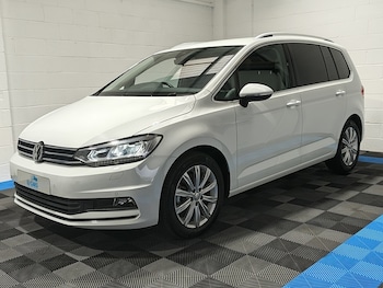 Used Volkswagen Touran 2019 for sale - 78027146: Photo