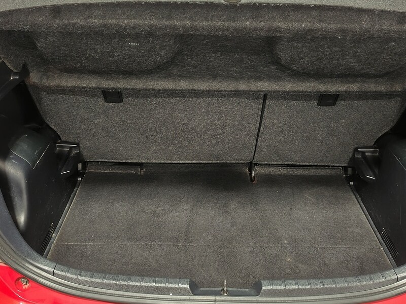 Used Toyota Yaris 2012 for sale - 78069472: Photo 17