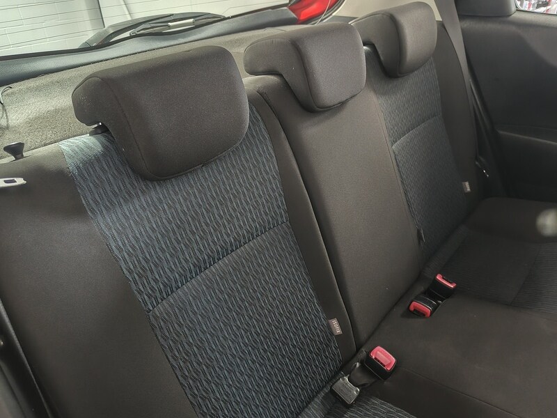 Used Toyota Yaris 2012 for sale - 78069472: Photo 21