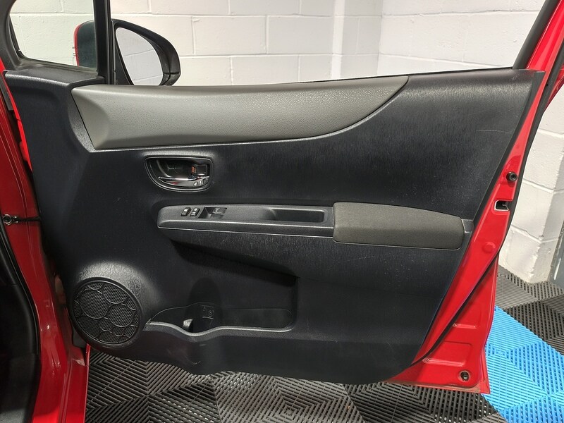 Used Toyota Yaris 2012 for sale - 78069472: Photo 24