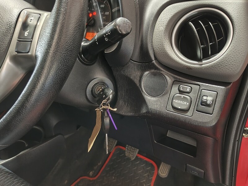 Used Toyota Yaris 2012 for sale - 78069472: Photo 27