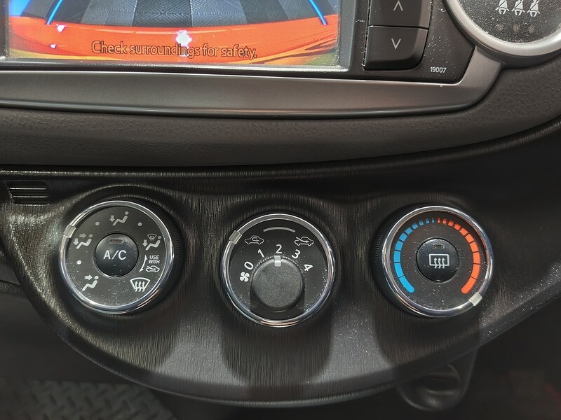 Used Toyota Yaris 2012 for sale - 78069472: Photo 34