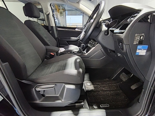 Used Volkswagen Touran 2025 for sale - 76320094: Photo 32
