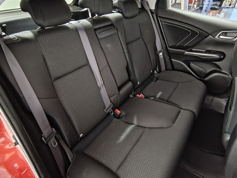 Used Honda Civic 2015 for sale - 76320149: Photo 16