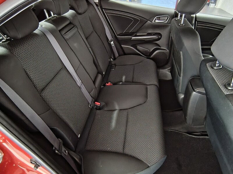 Used Honda Civic 2015 for sale - 76320149: Photo 17