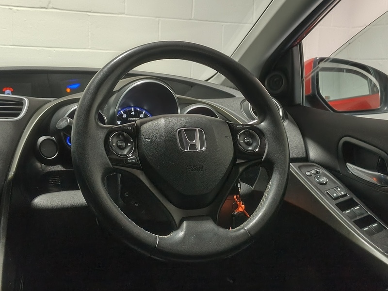 Used Honda Civic 2015 for sale - 76320149: Photo 21