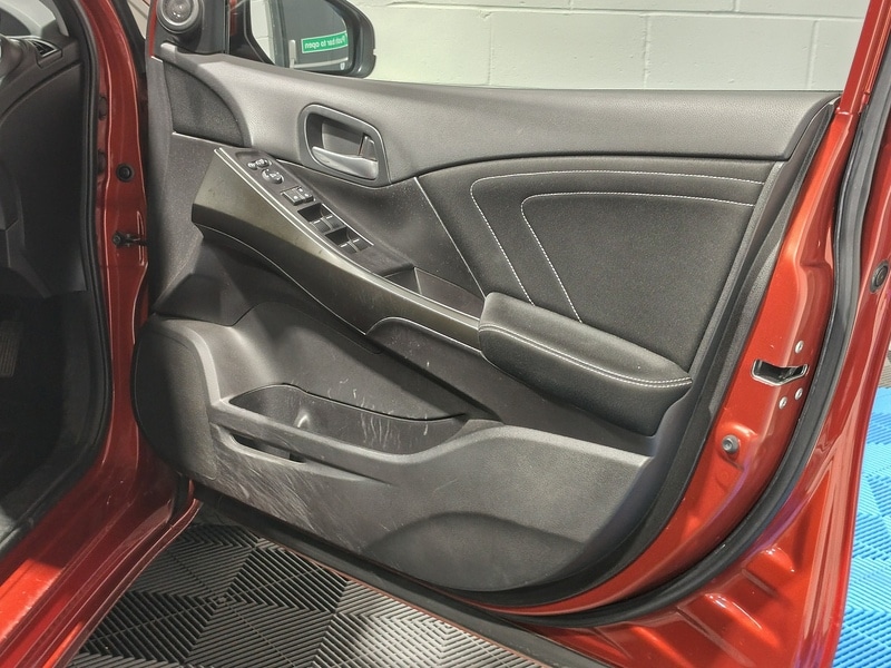 Used Honda Civic 2015 for sale - 76320149: Photo 23