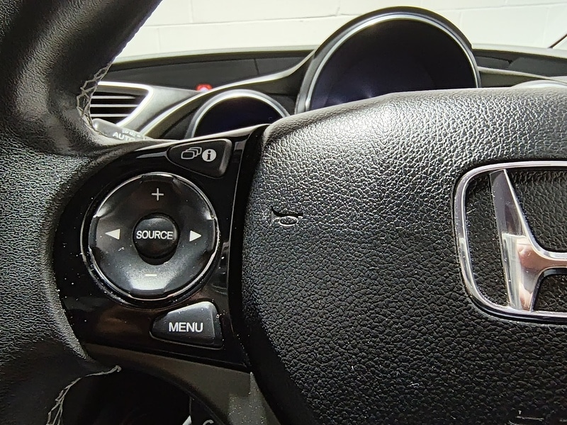 Used Honda Civic 2015 for sale - 76320149: Photo 30