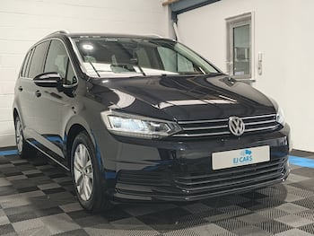 Used Volkswagen Touran 2018 for sale - 79648403: Photo