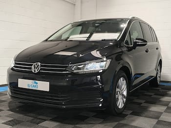 Used Volkswagen Touran 2018 for sale - 79648403: Photo