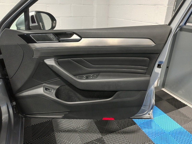 Used Volkswagen Passat for sale - 76524092: Photo 36