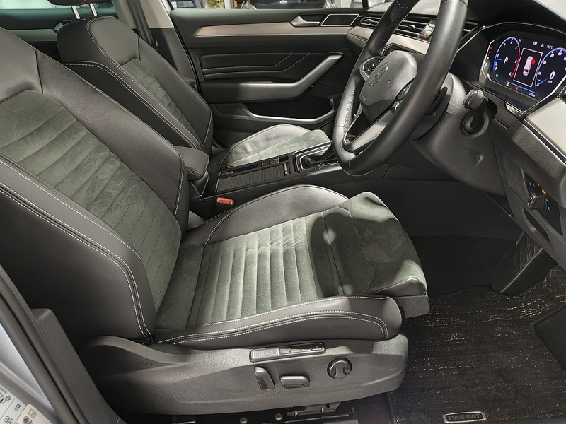 Used Volkswagen Passat for sale - 76524092: Photo 38