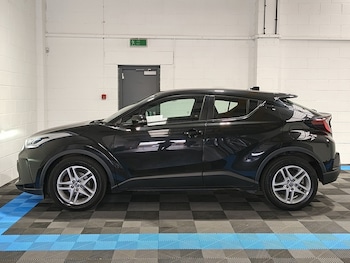 Used Toyota C-HR 2023 for sale - 78894906: Photo