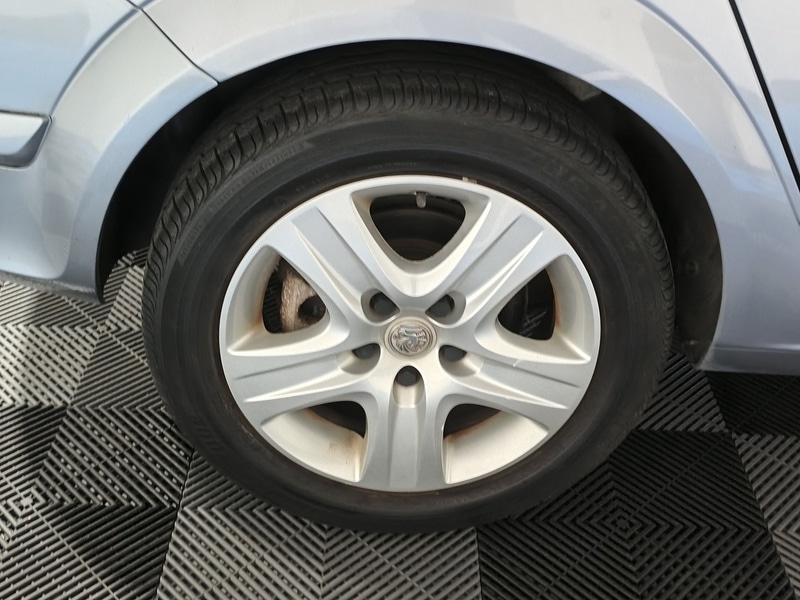 Used Vauxhall Astra 2010 for sale - 76364450: Photo 10