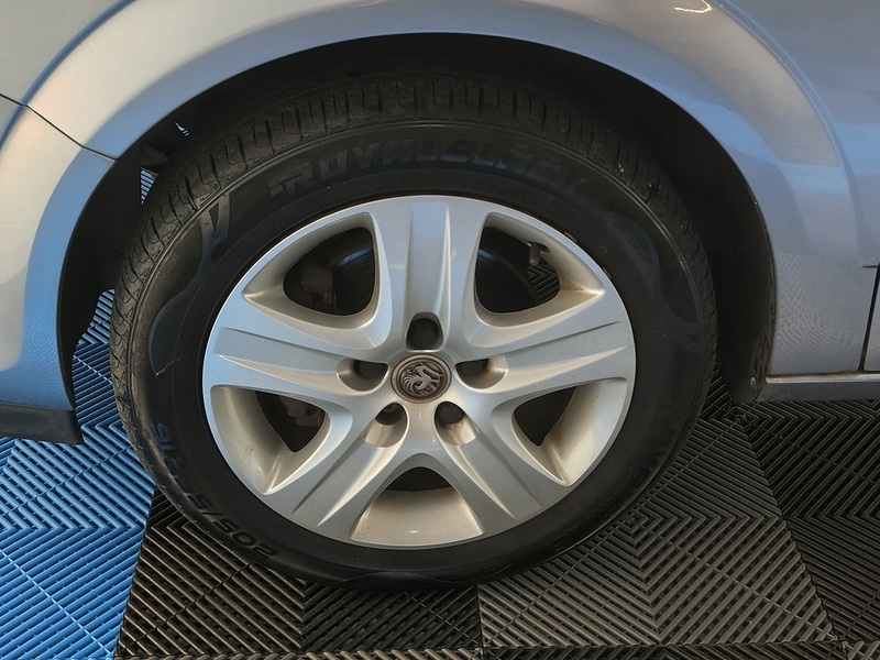 Used Vauxhall Astra 2010 for sale - 76364450: Photo 12
