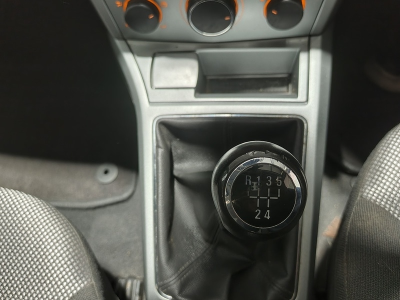 Used Vauxhall Astra 2010 for sale - 76364450: Photo 31
