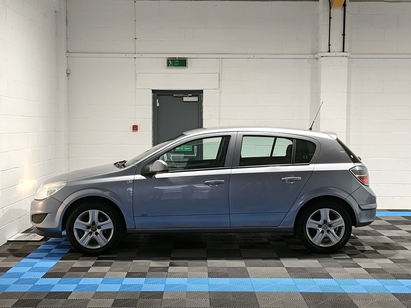 Used Vauxhall Astra 2010 for sale - 76364450: Photo 5
