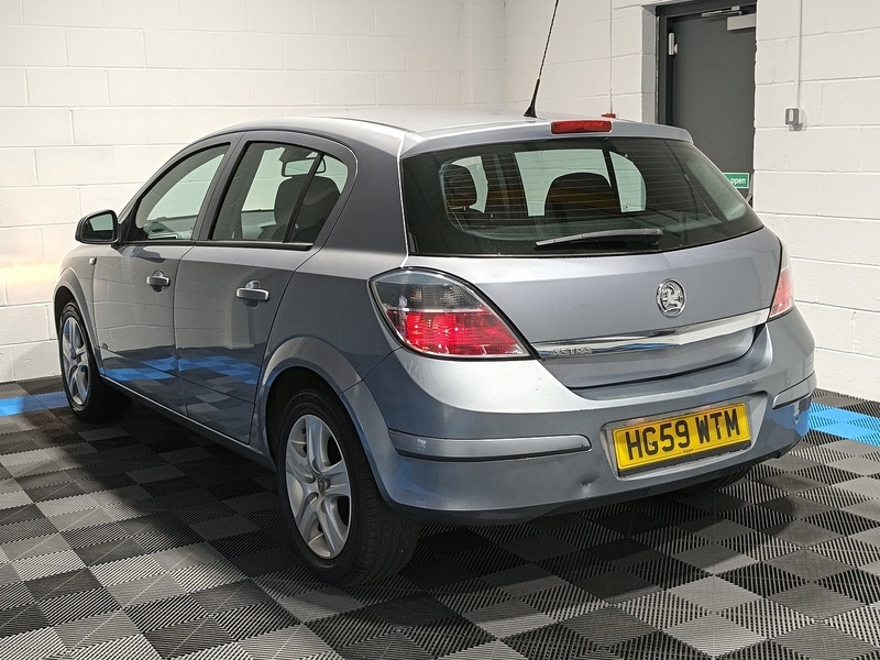Used Vauxhall Astra 2010 for sale - 76364450: Photo 6